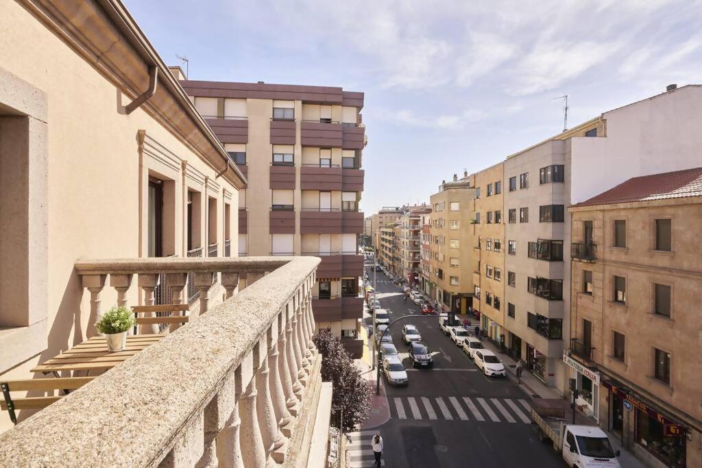 Precioso Barrio Del Oeste